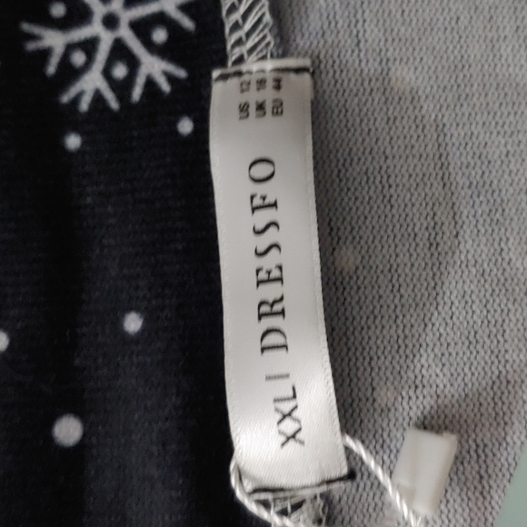 US 12 Santa Snowman Christmas Off the Shoulder Long Sleeve Sweatshirt Style Top - Picture 4 of 4